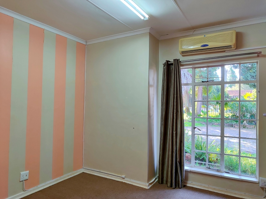 4 Bedroom Property for Sale in Flamwood North West